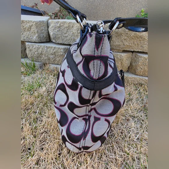 Coach Poppy Metallic Signature Tote Bag. - Picture 3 of 16